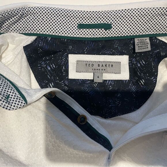 Ted Baker Polo, white. Size 4 (M / L). Great for Golf. Like new condition. - Picture 2 of 3